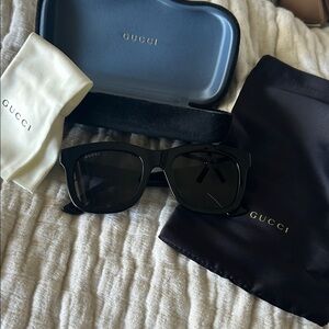 Gucci Black Oversized Sunglasses